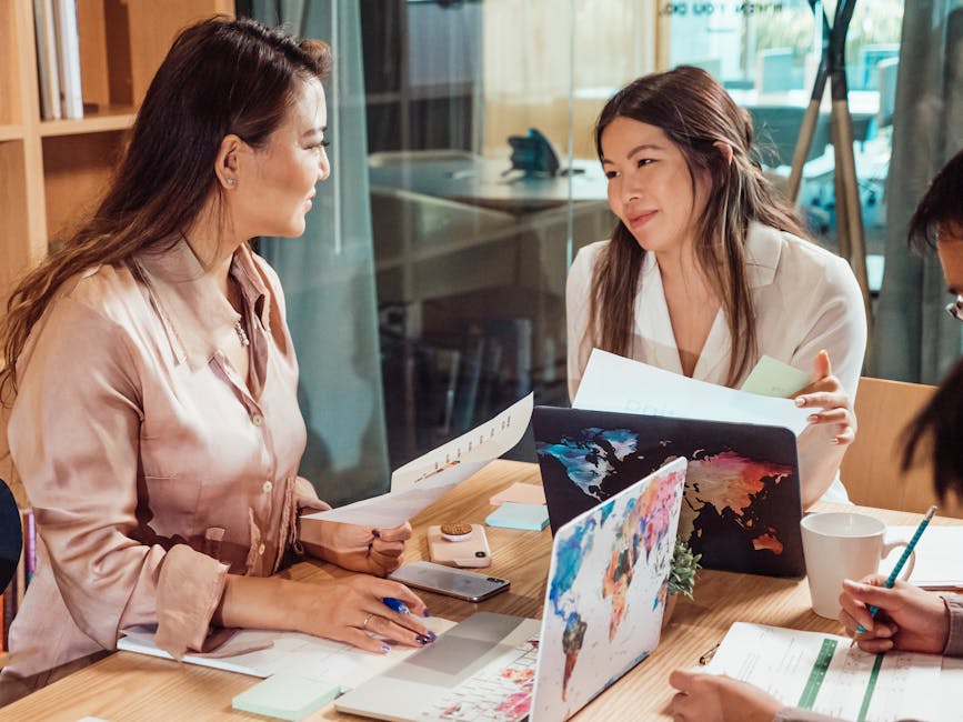 Manager prezentând un raport financiar